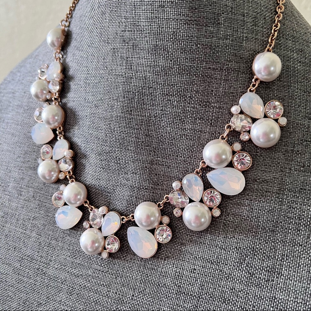 NWT Pearl and Crystal Statement Necklace